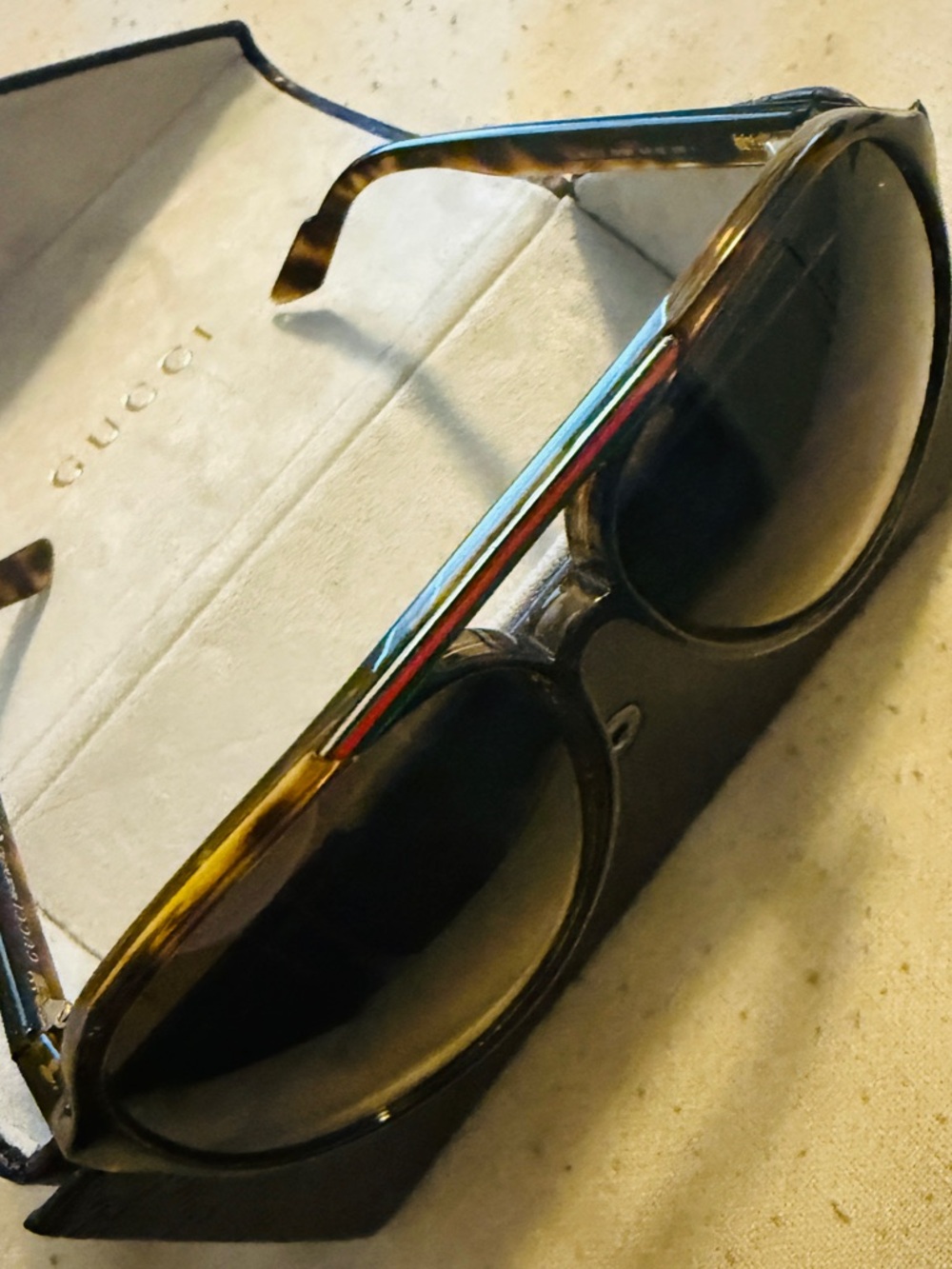 Gucci Women's Aviator Sunglasses in Tortoiseshell and Brown Gradient - Picture 5 of 6